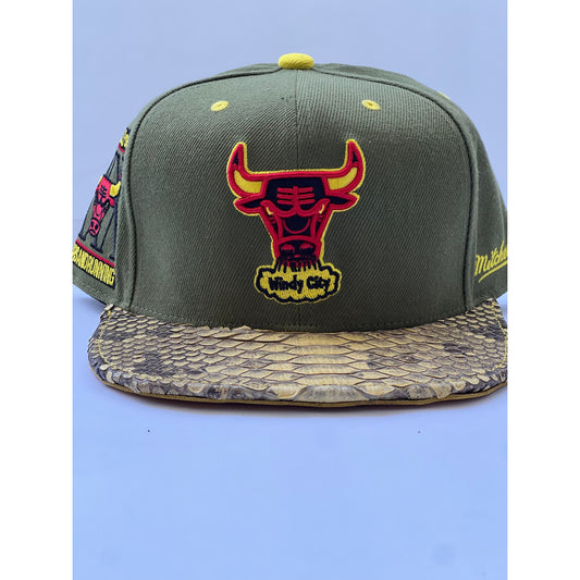 United Center-Fitted Cap